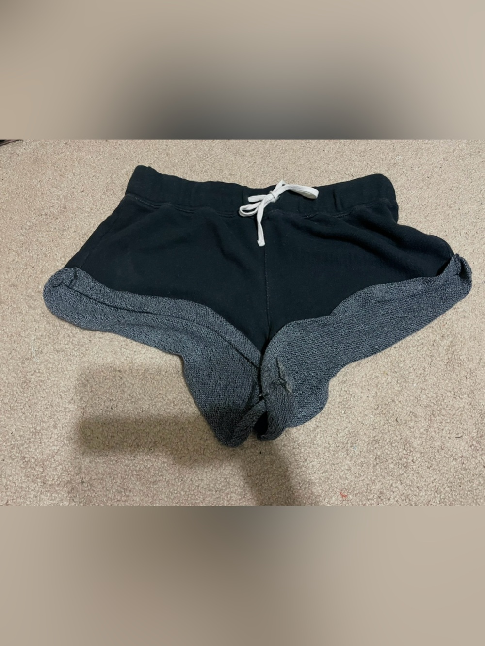 Forever‎ 21 Black Shorts with Gray Trim size Large